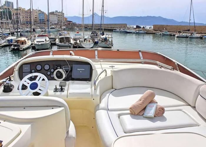 yacht rent heraklion