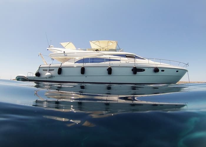 best boat rental Mykonos, Mykonos luxury boat rental, boat charter Cyclades