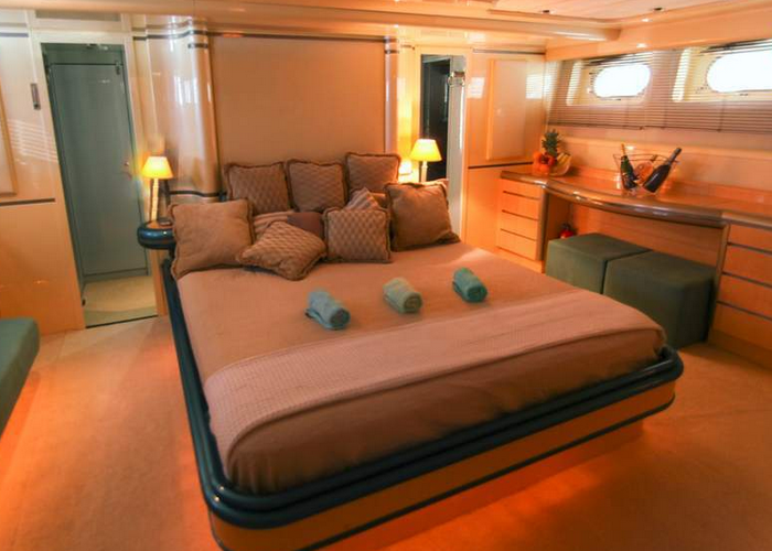 yacht accommodation, yacht master suite, yacht charter Mykonos