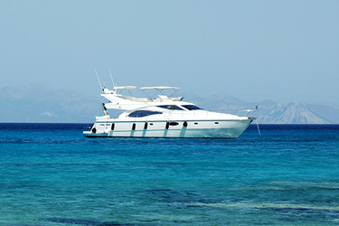 Boat rental in the Cyclades Islands, island hopping from Mykonos to Paros and the Cyclades Islands